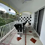 Villa Hollywood