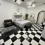 Villa Hollywood
